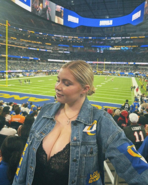 Sadie Stone (SFW)