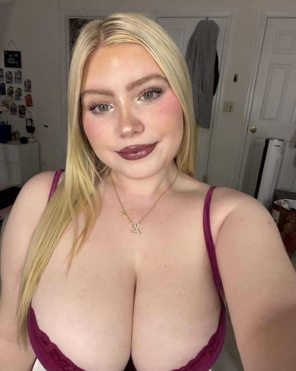 Sadie Stone (SFW)